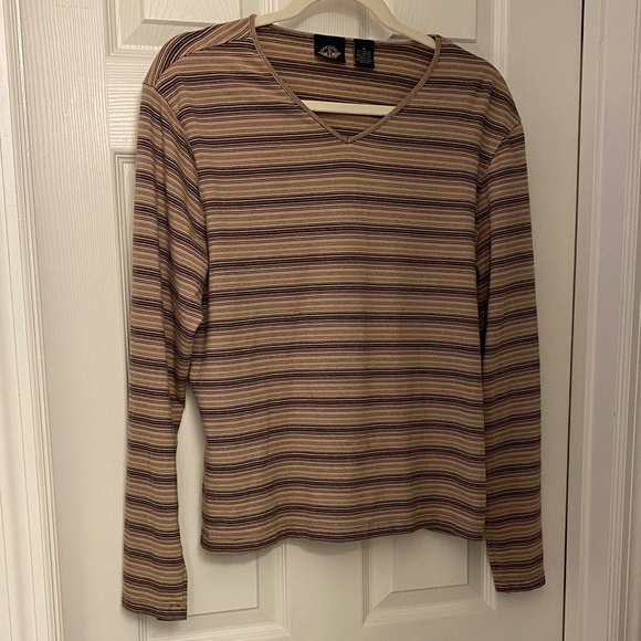 Dockers Women’s brown & tan striped V-Neck Long sleeve tee - Picture 1 of 4